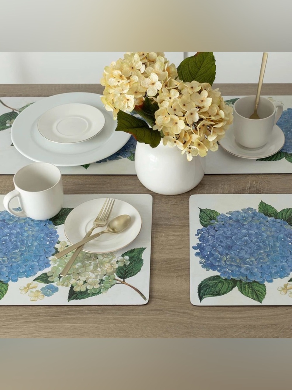 Hydrangea Placemat Set - Blue & Cream Floral - Picture 3 of 10